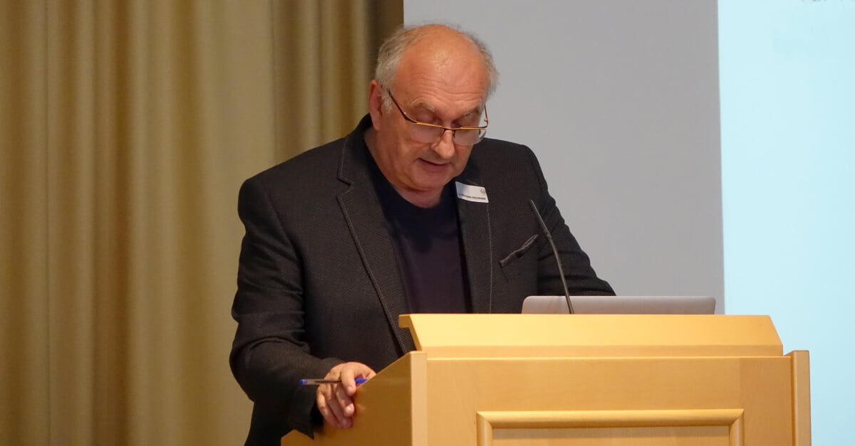 Wolfgang Kreuzhuber (Zentrum für Orgelforschung) beim Symposium zu „50 Jahre Linzer Rudigierorgel“