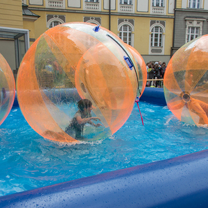 JuMiläum – Großes Kinderfest zu 70 Jahre Jungschar in Linz1.500 MinistrantInnen, Jungscharkinder und GruppenleiterInnen feierten am Samstag, 20. Mai 2017 den 70. Geburtstag der Katholischen Jungschar in der Linzer Innenstadt. Der gemeinsame Gottesdi
