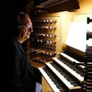 Licht – 75(+1) Jahre Caritas in Oberösterreich mit Domorganist Wolfgang Kreuzhuber