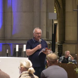 Domorganist Wolfgang Kreuzhuber bei der Begrüßung