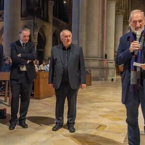Dompropst Wilhelm Vieböck mit Brett Leighton, Ben van Oosten und Domorganist Wolfgang Kreuzhuber