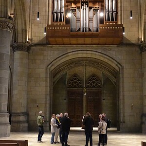 Weiterbildung für Domführer:innen an der Rudigierorgel mit Domorganist Wolfgang Kreuzhuber / © Dommusikverein Linz/Stefanie Petelin Weiterbildung für Domführer:innen an der Rudigierorgel mit Domorganist Wolfgang Kreuzhuber