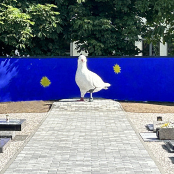 Friedensdenkmal am Friedhof Laakirchen / © Pfarrgemeinde Laakirchen Friedensdenkmal am Friedhof Laakirchen