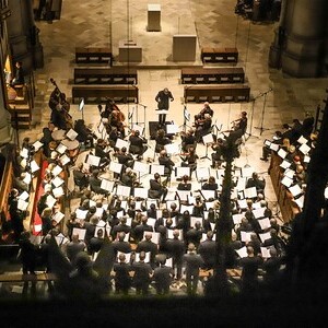 Domchor Linz zu „100 Jahre Mariendom Linz“ (Leitung: Domkapellmeister Andreas Peterl)