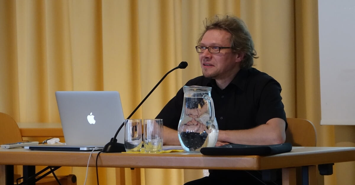 Christian Iwan (Dommusik Graz) beim Symposium zu „50 Jahre Linzer Rudigierorgel“