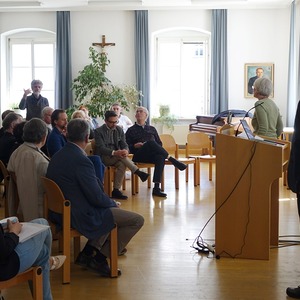 Anna Minta: Der Linzer Mariendom und die (Neo-)Gotik.