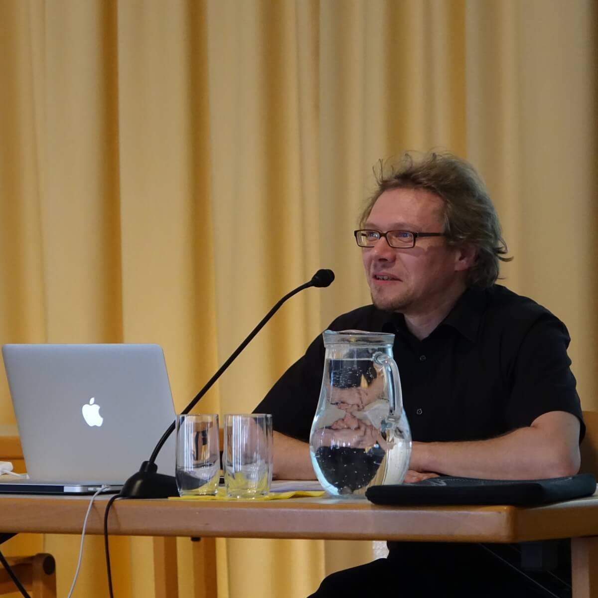 Christian Iwan (Dommusik Graz) beim Symposium zu „50 Jahre Linzer Rudigierorgel“