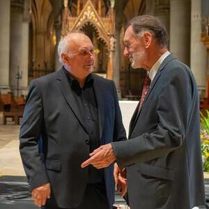 Domorganist Wolfgang Kreuzhuber im Gespräch mit Dompfarrer emeritus Maximilian Strasser
