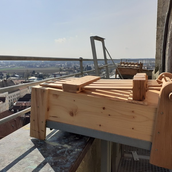 Große Ratschen am Turm / Herbert Fink Große Ratschen am Turm