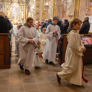 Abschlussgottesdienst im Stift Schlierbach / Foto Haijes Die Visitation im Dekanat Windischgarsten wurde mit einem festlichen Gottesdienst abgeschlossen.