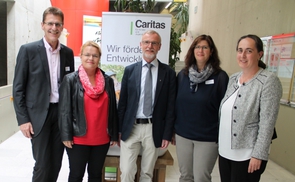 Neuer Vorstand der Erhalterkonferenz. V.l.: Dr. Gottfried Schoder, Mag. Silvia Breitwieser, Mag. Klaus Dopler, Margit Wiesinger, Mag. Edith Bürgler-Scheubmayr