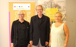 V. l.: Josef Hölzl (BEZIEHUNGLEBEN.AT), Dr. Claudius Stein (Kriseninterventionszentrum Wien) und Mag.a Silvia Breitwieser (TelefonSeelsorge - Notruf 142).