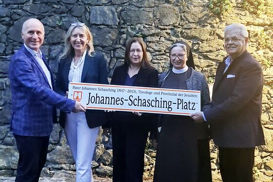 Benennung: Johannes Schasching Platz am Linzer Freinberg