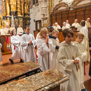 Abschlussgottesdienst im Stift Schlierbach / Foto Haijes Die Visitation im Dekanat Windischgarsten wurde mit einem festlichen Gottesdienst abgeschlossen.