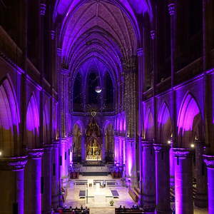 Lichterspiel im Mariendom Linz bei der Langen Nacht der Kirchen 2019