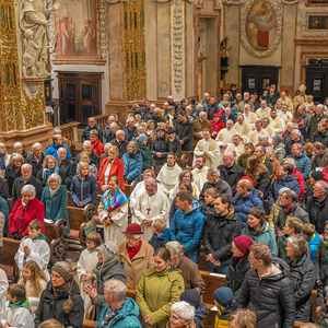 Abschlussgottesdienst im Stift Schlierbach / Foto Haijes Die Visitation im Dekanat Windischgarsten wurde mit einem festlichen Gottesdienst abgeschlossen.