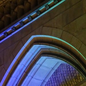 Buntes FARBENSPIEL im Mariendom Linz