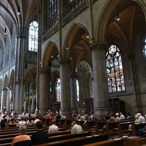 domorgelsommerlinz23-Publikum im Mariendom Linz