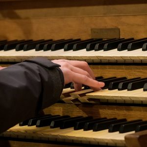 Gerhard Raab an der Rudigierorgel