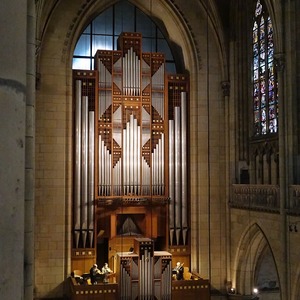 Blechbläserquartett der Dommusik Linz auf der Orgelempore der Rudigierorgel