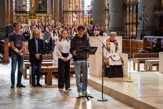Der ökumenische Gottesdienst mit Bischof Manfred Scheuer und Superintendent Gerold Lehner wurde von Schüler:innen gestaltet.