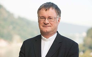 Bischof Manfred