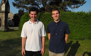 Franziskus Schachreiter (l.) und Florian Sachsenhofer, die beiden Seminaristen aus der Diözese Linz                        