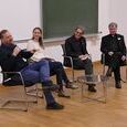 Podium von links: Rabbiner Dr. Jehoschua Ahrens, Dr.in Gudrun Becker, Pfarrer Mag. Roland Werneck, Bischof Dr. Manfred Scheuer