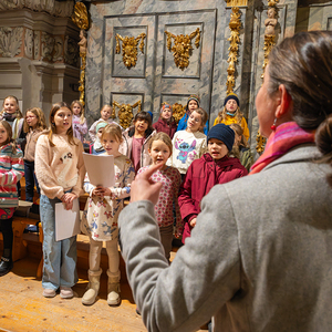 Abschlussgottesdienst im Stift Schlierbach / Foto Haijes Die Visitation im Dekanat Windischgarsten wurde mit einem festlichen Gottesdienst abgeschlossen.