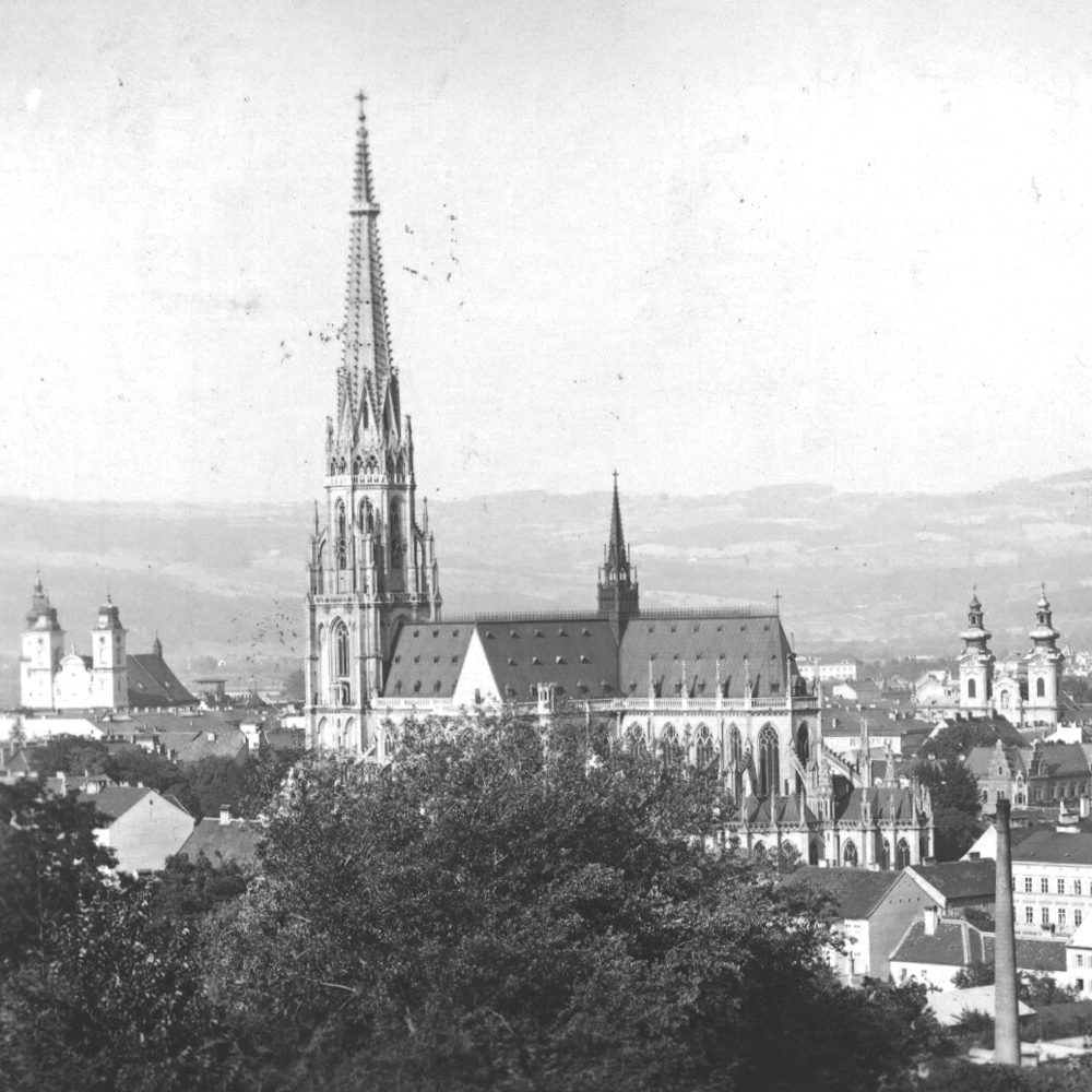 1924: Der Mariendom Linz wird geweiht