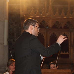 Andreas Peterl im Licht des Doms