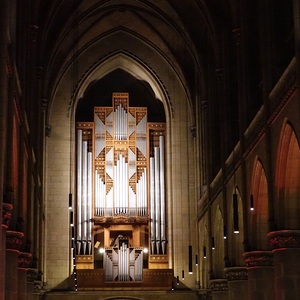 Rudigierorgel mit Farbenspiel im Mariendom Linz