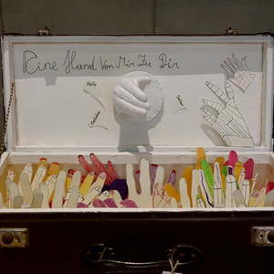 Ausstellung „Kunst.Koffer: Ich bin ein Reisender“ anlässlich „50 Jahre Lebenshilfe Oberösterreich“
